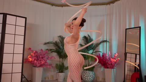 Snapshot of kittycaitlin chatting on January 5, 1:56 am Katya online show from January 5, 1:56 am