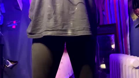 Snapshot of kittycat929709 chatting on December 16, 1:31 am Drip maker online show from December 16, 1:31 am