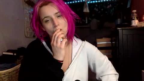 Snapshot of kittycat929709 chatting on February 3, 4:25 am Drip maker online show from February 3, 4:25 am