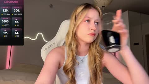Snapshot of kittyloffe chatting on March 14, 3:12 am Monika online show from March 14, 3:12 am