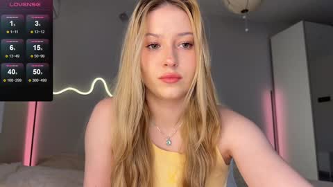 Snapshot of kittyloffe chatting on March 18, 3:42 am Monika online show from March 18, 3:42 am