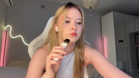 Snapshot of kittyloffe chatting on April 12, 3:00 am Monika online show from April 12, 3:00 am