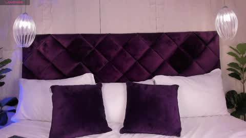 Kitty online show from April 2, 12:25 pm