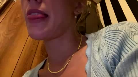 kittypurrrrry online show from July 13, 11:24 am
