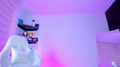 kitty online show from November 21, 7:45 pm