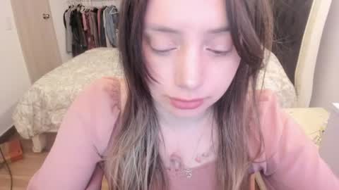 Snapshot of kittywantslove23 chatting on June 26, 8:46 pm kittywantslove23 online show from June 26, 8:46 pm