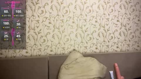 kittywithu online show from October 12, 5:23 pm