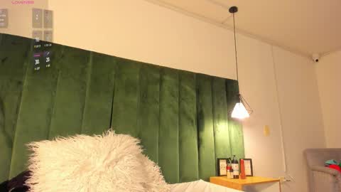 K I T T Y Y  online show from November 3, 9:16 pm