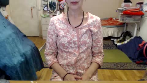 Snapshot of kiuminberry chatting on September 12, 10:26 am KiuminBerry online show from September 12, 10:26 am