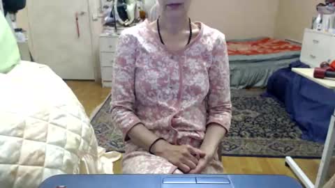 Snapshot of kiuminberry chatting on November 15, 10:23 am KiuminBerry online show from November 15, 10:23 am