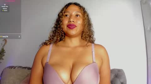 Lili online show from November 19, 8:42 pm