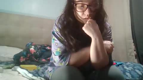 kivs19 online show from February 15, 3:47 am