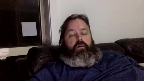 Snapshot of kiwiabroad2620 chatting on December 11, 3:05 pm Kiwiabroad online show from December 11, 3:05 pm