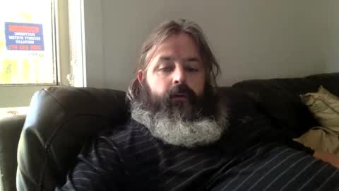 Snapshot of kiwiabroad2620 chatting on February 20, 6:28 am Kiwiabroad online show from February 20, 6:28 am