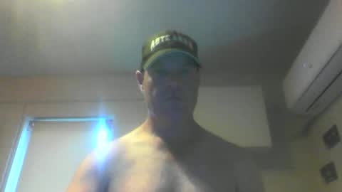 Snapshot of kiwiguy19773 chatting on December 26, 6:30 am kiwiguy19773 online show from December 26, 6:30 am