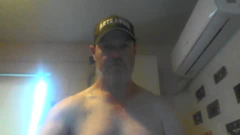 Snapshot of kiwiguy19773 chatting on February 9, 8:56 pm kiwiguy19773 online show from February 9, 8:56 pm
