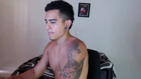 Snapshot of kizame___ chatting on February 18, 6:37 pm kizame___ online show from February 18, 6:37 pm