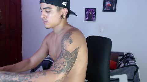 Snapshot of kizame___ chatting on February 22, 12:45 am kizame___ online show from February 22, 12:45 am