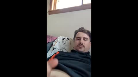 Kiki and Victor online show from April 22, 11:39 pm