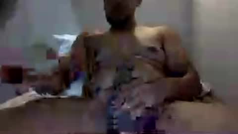 Snapshot of klan93 chatting on July 13, 2:03 am klan93 online show from July 13, 2:03 am