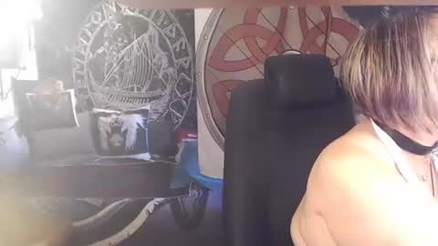 Michelle online show from May 10, 4:01 pm