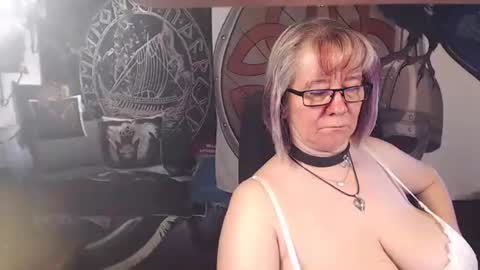 Michelle online show from May 17, 4:25 pm