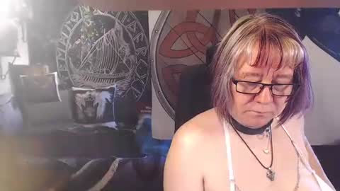 Michelle online show from May 22, 6:53 am