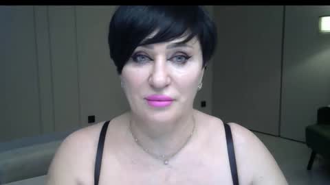 kleo901854860422 online show from April 18, 7:58 pm