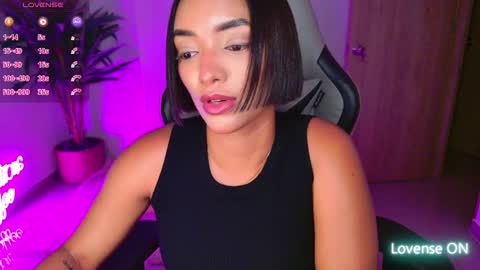 Snapshot of kleogold_1 chatting on September 26, 12:47 am Christina online show from September 26, 12:47 am