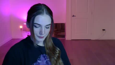 Snapshot of kleokills chatting on December 7, 10:28 pm kleokills online show from December 7, 10:28 pm