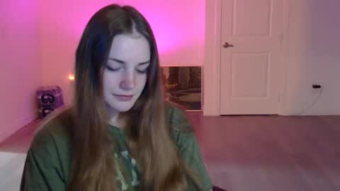 Snapshot of kleokills chatting on December 9, 3:18 am kleokills online show from December 9, 3:18 am