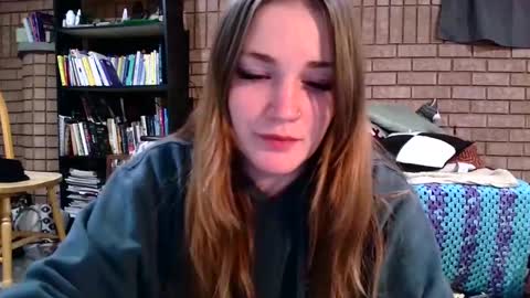 Snapshot of kleokills chatting on December 20, 7:55 am kleokills online show from December 20, 7:55 am