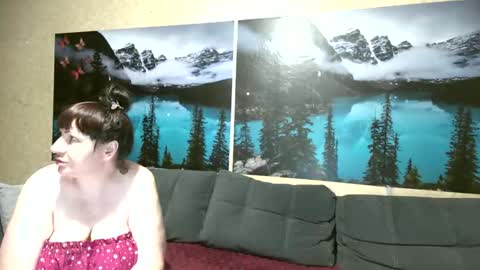 Kleosnow online show from May 21, 8:27 pm