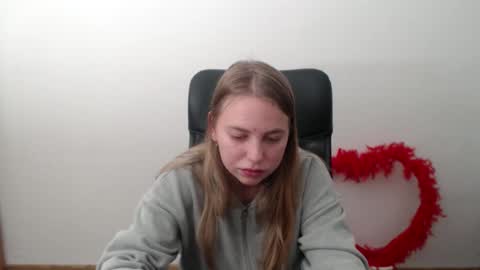 klerkarina online show from October 21, 7:31 am