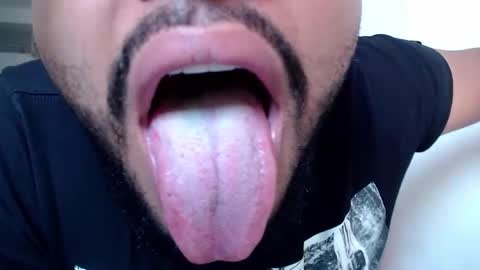 kleyton online show from December 4, 9:24 pm