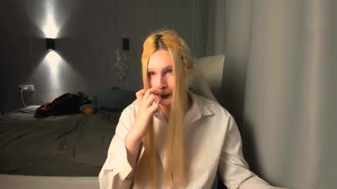 Snapshot of klin_miller chatting on November 12, 10:09 pm Klin online show from November 12, 10:09 pm