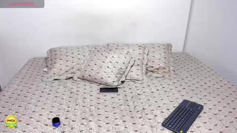 kloehoney online show from March 23, 6:56 pm