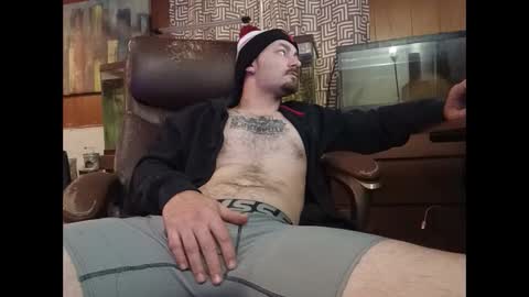 LOUiViLAN online show from December 10, 4:06 pm