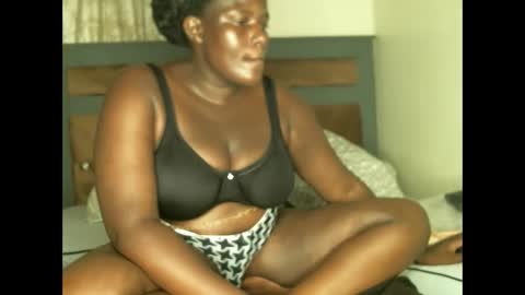 kmagie online show from December 2, 5:52 pm