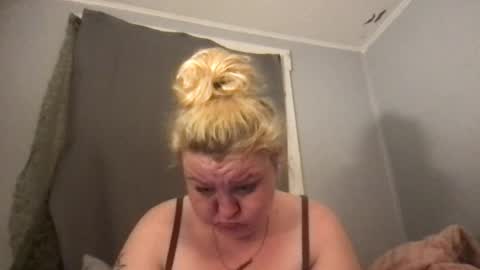 kmarie1196 online show from July 31, 8:03 am