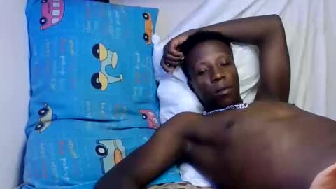 Snapshot of kmg_777 chatting on November 8, 6:29 pm kmg_777 online show from November 8, 6:29 pm