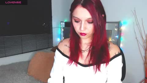 Snapshot of kmila_carson chatting on December 6, 3:52 am kmila online show from December 6, 3:52 am