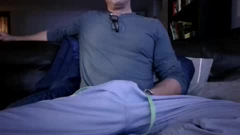 Knight3975 online show from March 1, 8:05 am