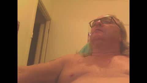 knobout online show from March 5, 9:38 am