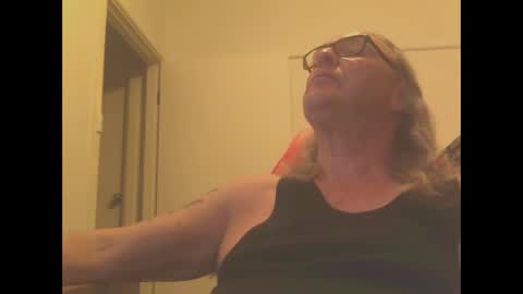 knobout online show from September 15, 9:09 am