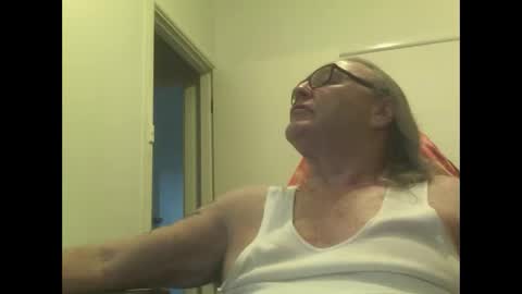 knobout online show from September 30, 7:13 am