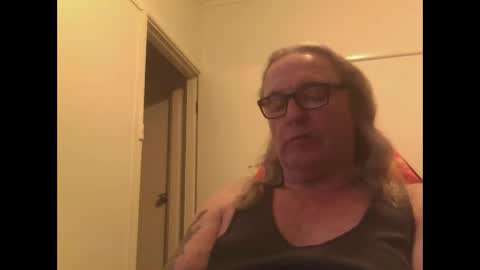 knobout online show from November 12, 10:26 am