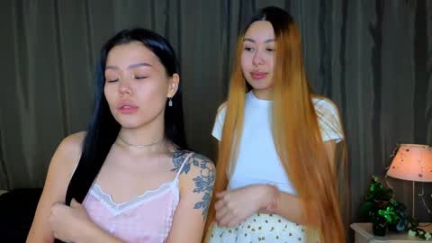 Snapshot of knock_knocks chatting on December 23, 1:13 pm Sakura Azumi online show from December 23, 1:13 pm