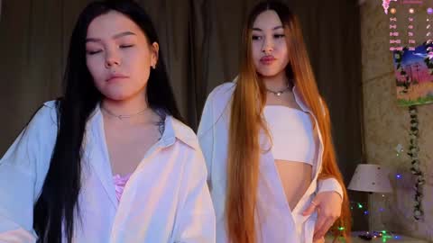 Snapshot of knock_knocks chatting on January 8, 1:09 pm Sakura Azumi online show from January 8, 1:09 pm