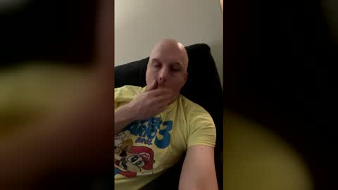 Snapshot of knotdaddy1983 chatting on April 7, 1:11 pm knotdaddy1983 online show from April 7, 1:11 pm